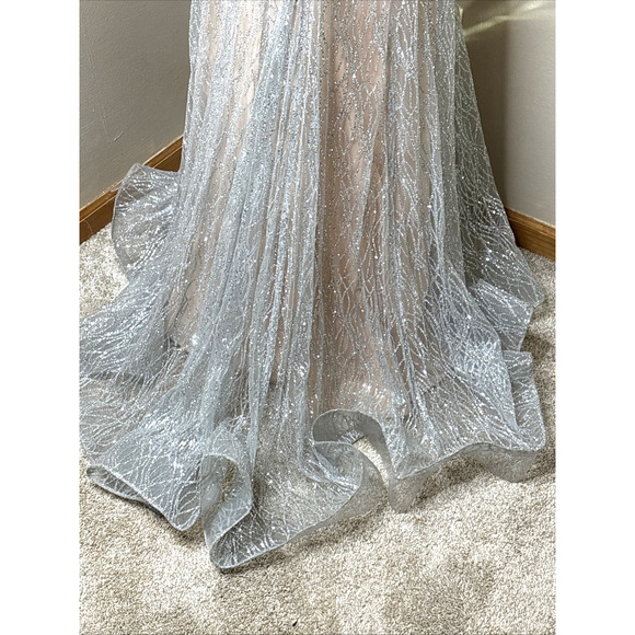 Jovani Nude Silver Beaded Plunge Evening Gown Formal Dress Size 8 - Picture 11 of 11